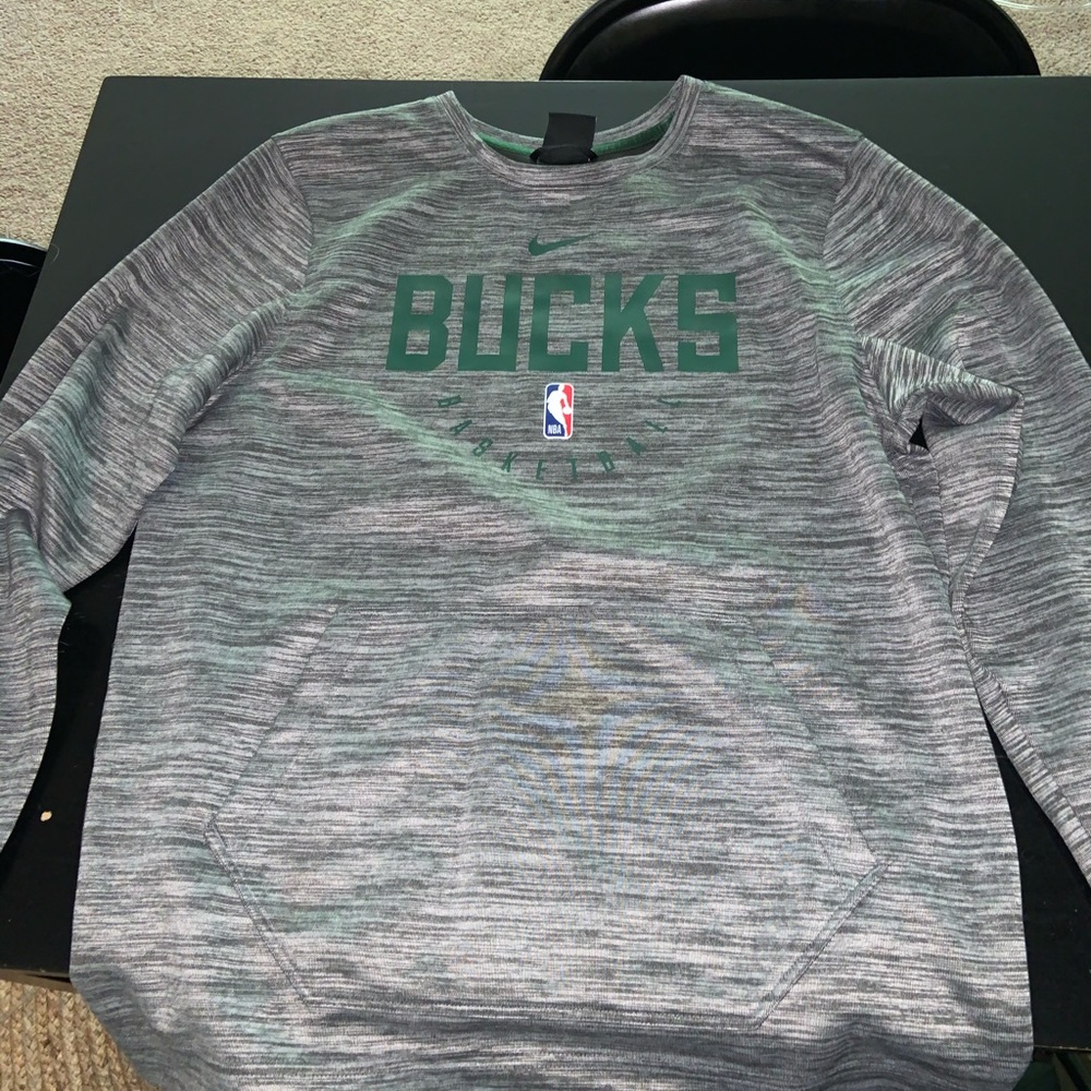 long sleeve bucks sweater